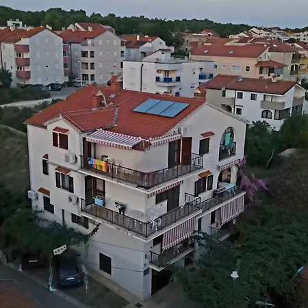 Apartman Ivanka Zára